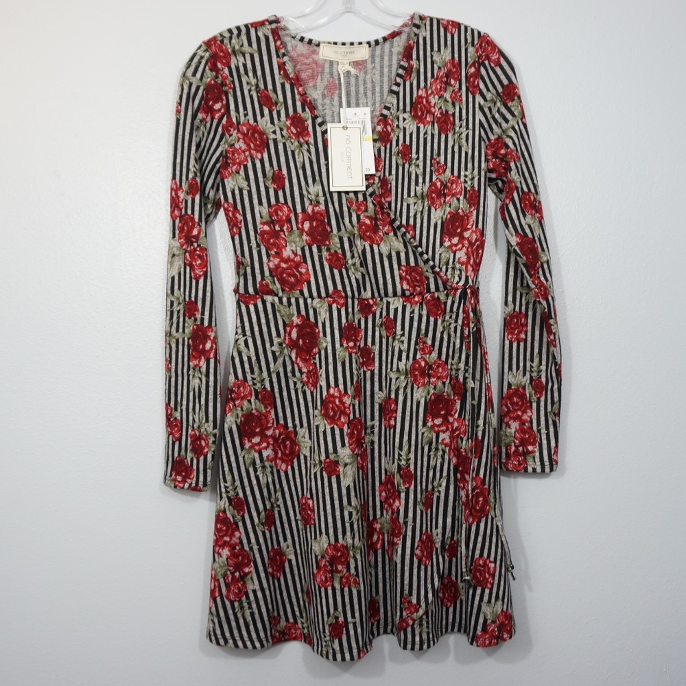 No Comment NY LA Dress Striped with Roses Size Medium